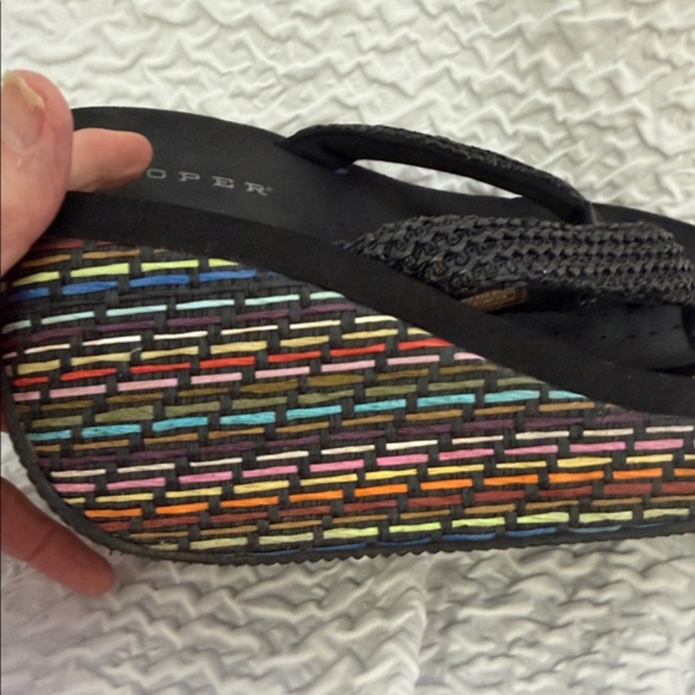 Roper Women's Black and Multicolor Wedge Sandals